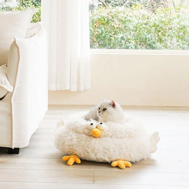 Cluck Cat Nest: Luxury Comfort for Your Furry Friend